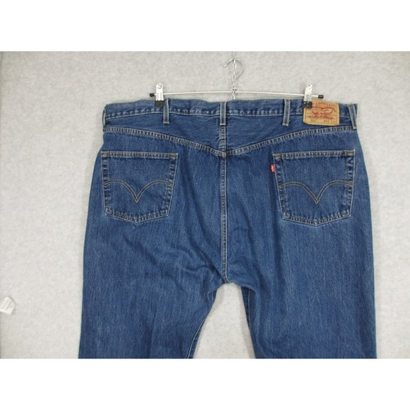 Levis 501 Men's Jeans Straight Leg Button Fly Size 48 x 30 Medium Wash - Picture 4 of 8